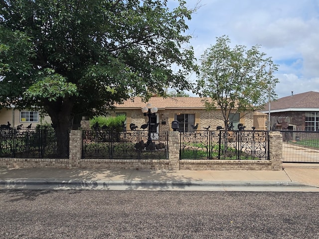 603 Johnson Ave, Odessa, TX 79763 - photo 2