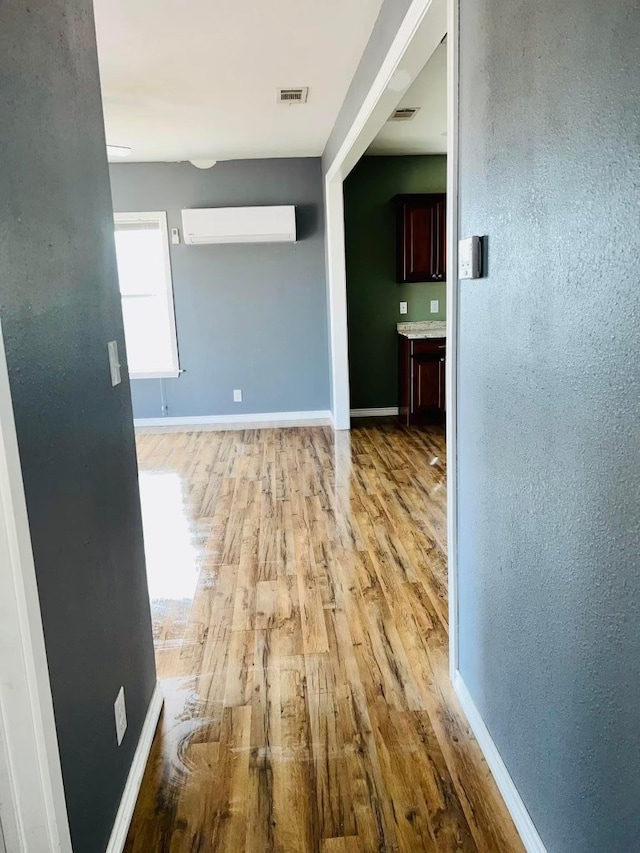 504 N Wildcat Dr, Wink, TX 79745 - photo 3