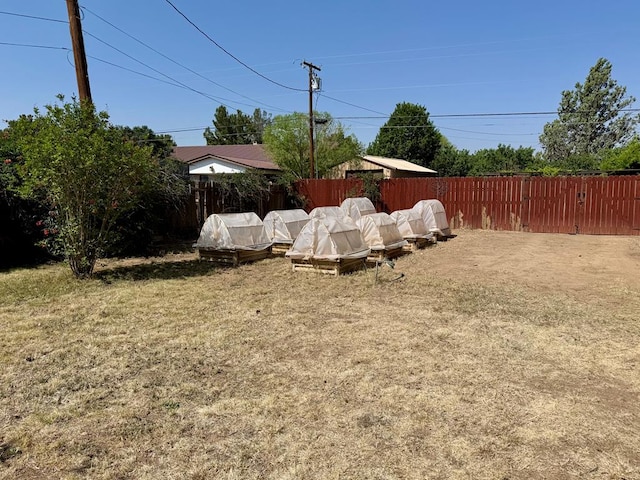 2003 N Enfield Rd, Alpine, TX 79830 - view of yard