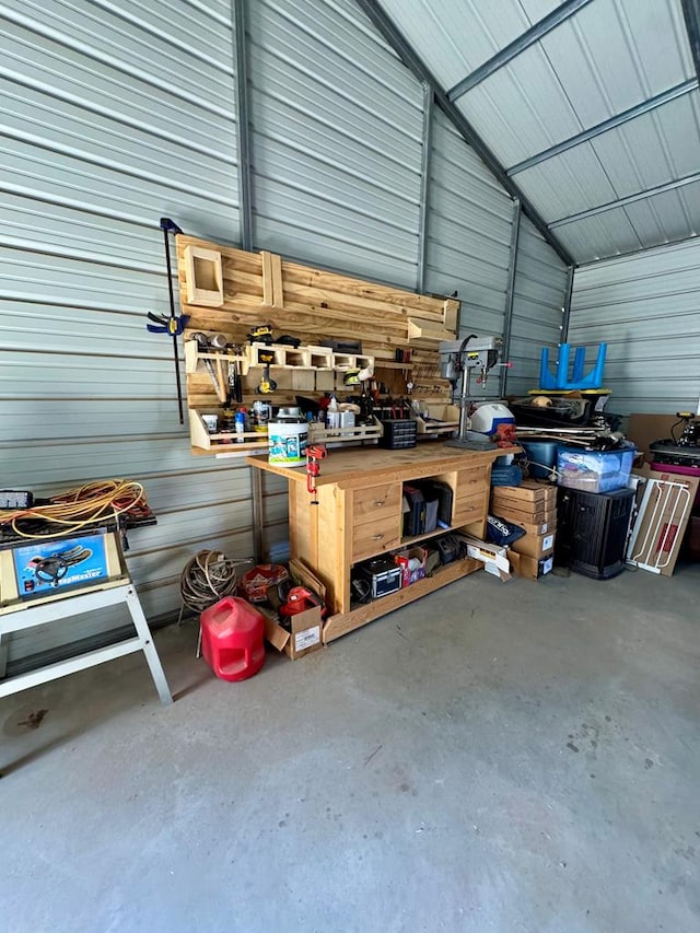 2003 N Enfield Rd, Alpine, TX 79830 - garage featuring a workshop area