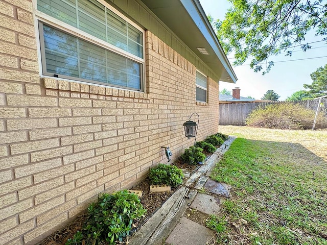 2003 N Enfield Rd, Alpine, TX 79830 - view of side of home