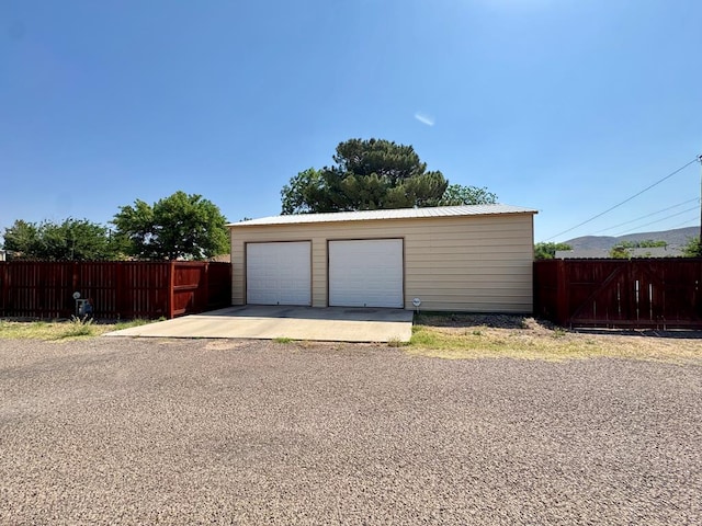 2003 N Enfield Rd, Alpine, TX 79830 - view of detached garage