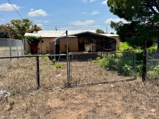 404 SE 4th, Seminole, TX 79360 - photo 3