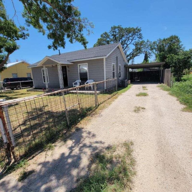 604 E 10th St, Mccamey, TX 79752 - photo 2