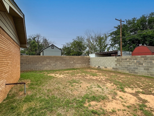 111 N 24th St, Lamesa, TX 79331 - view of yard with fence