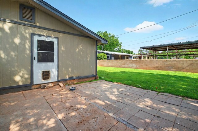 811 NW 7th St, Andrews, TX 79714 - view of patio