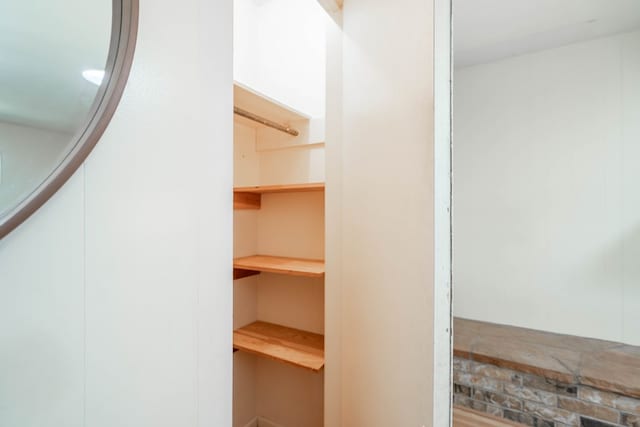 1403 E 17th St, Odessa, TX 79761 - view of walk in closet