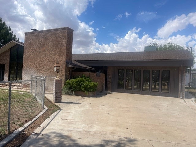 220 W Hillmont Rd, Odessa, TX 79764 - photo 2