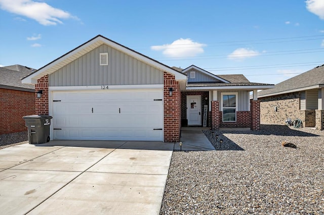 124 Pioneer Cir, Midland, TX 79705 - photo 1