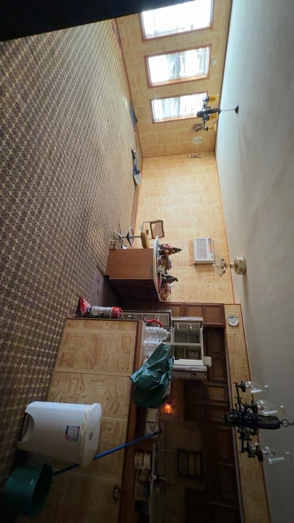 1408 Emerson Ave, Mccamey, TX 79752 - view of bathroom