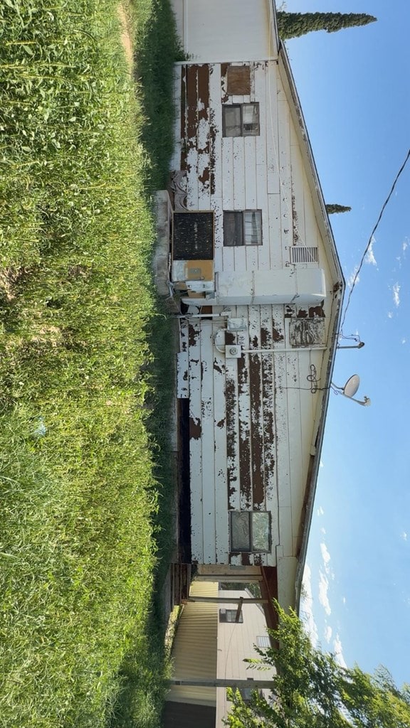1408 Emerson Ave, Mccamey, TX 79752 - view of front facade