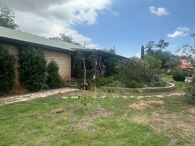 407 N Phelps St, Alpine, TX 79830 - view of grassy yard