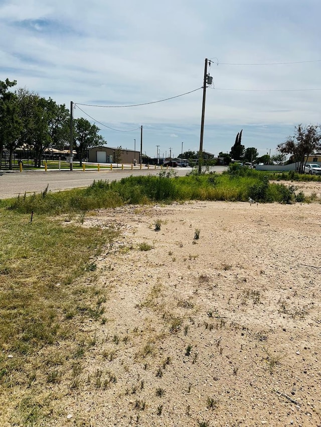 401 E 10th St, Mccamey, TX 79752 - photo 3