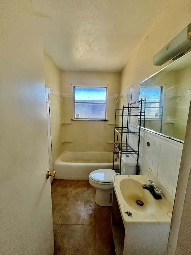3501 Merrill Ave, Odessa, TX 79764 - bathroom with vanity and shower / washtub combination
