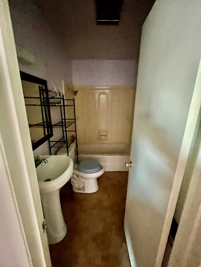 3501 Merrill Ave, Odessa, TX 79764 - full bath with toilet and a bath