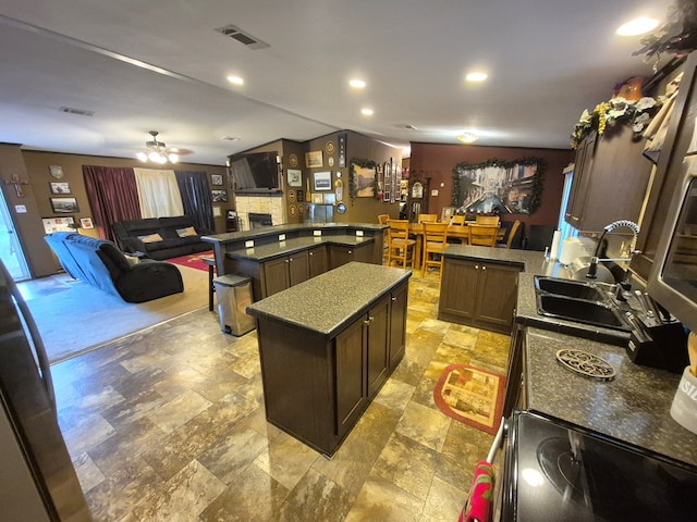 415 S Nita Sue Ave, Odessa, TX 79763 - photo 4