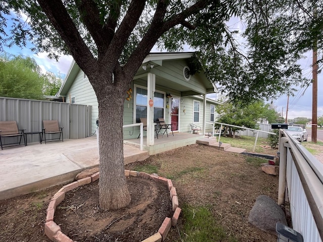 311 S 6th St, Alpine, TX 79830 - back of property featuring a porch