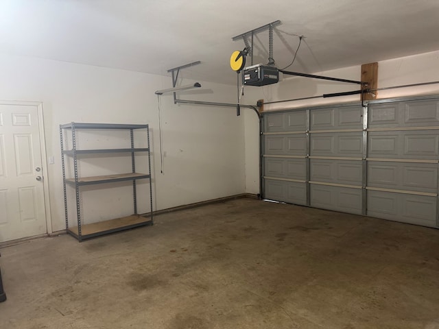 903 W Uvalde Ave, Alpine, TX 79830 - garage featuring a garage door opener