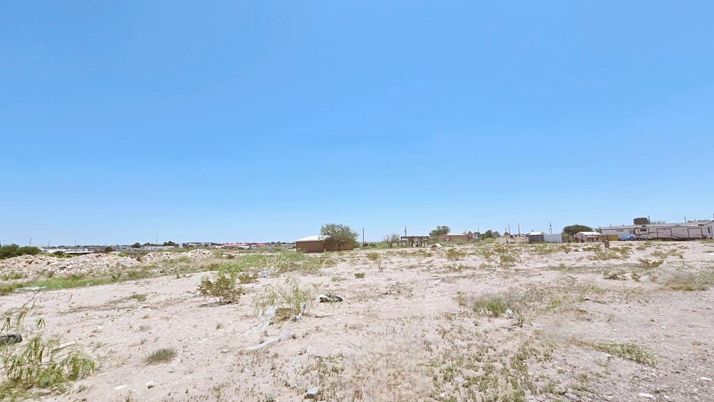 8612 W Juanita Ave, Odessa, TX 79763 - photo 4