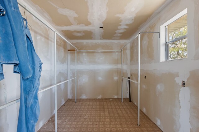 5714 Ector Ave, Odessa, TX 79714 - interior space with an enclosed shower