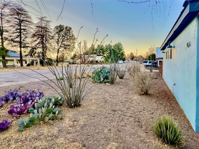 404 N Plateau St, Marfa, TX 79843 - view of yard at dusk