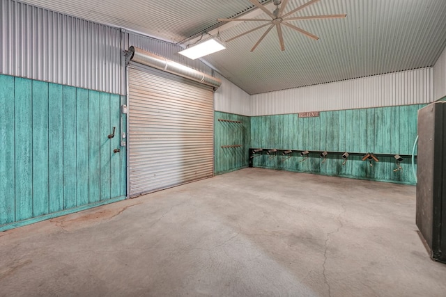 7101 W County Rd 44, Midland, TX 79707 - garage with ceiling fan