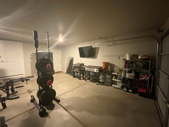 1311 Red Cliff Ave, Odessa, TX 79765 - exercise room with a garage