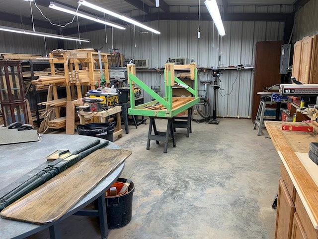735 S Front St, Fort Davis, TX 79734 - garage featuring a workshop area
