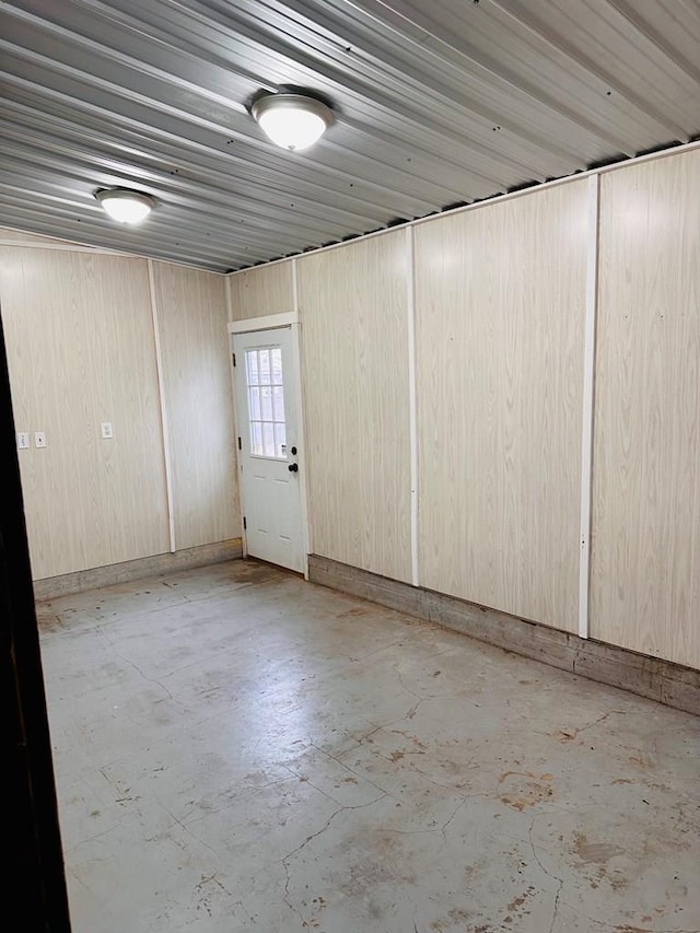 301 SW 11th St, Andrews, TX 79714 - view of below grade area