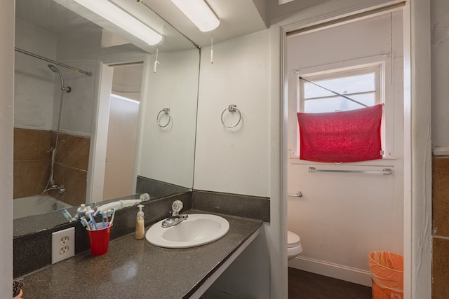 900 N Dotsy Ave, Odessa, TX 79763 - full bath with vanity and  shower combination