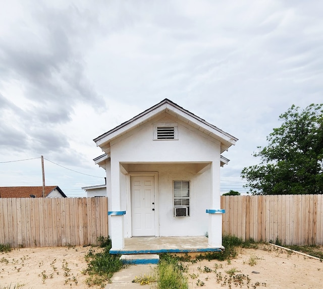 512 E 8th St, Mccamey, TX 79752 - photo 2