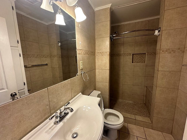 902 W 39th St, Odessa, TX 79764 - full bath featuring crown molding, a tile shower, and tile patterned flooring