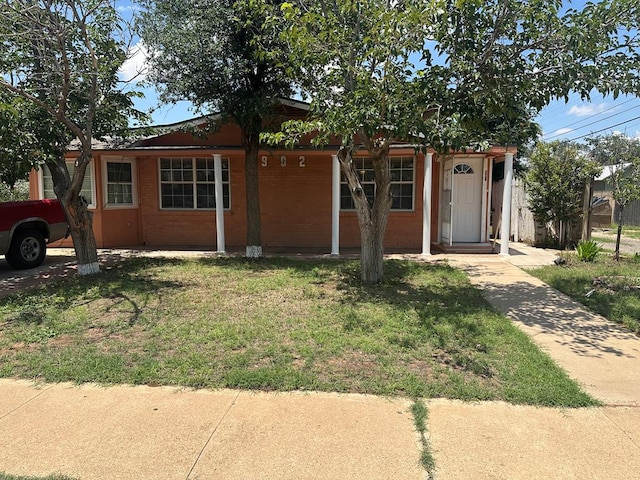 902 W 39th St, Odessa, TX 79764 - single story home featuring a front yard