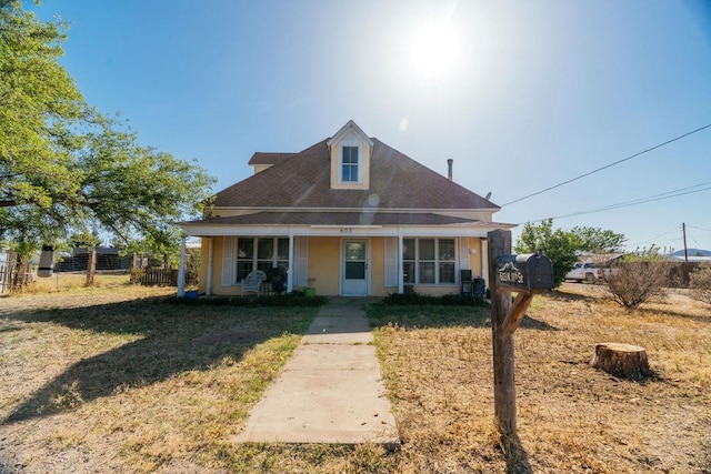 603 N 11th St, Alpine, TX 79830 - view of front of home with a porch