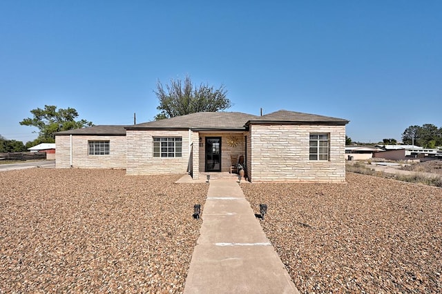 view of front of property