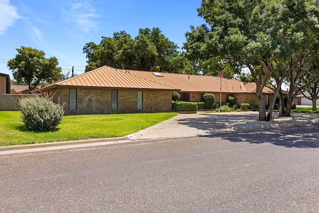 1300 NW 5th St, Andrews, TX 79714 - photo 2