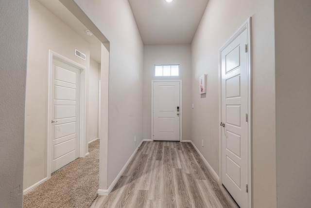 6205 Globe Life Ct, Odessa, TX 79762 - entryway featuring light wood finished floors and baseboards
