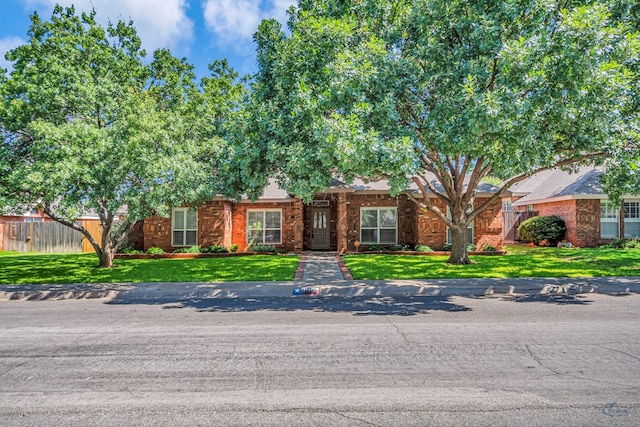 1819 Dukes Dr, Midland, TX 79705 - photo 2