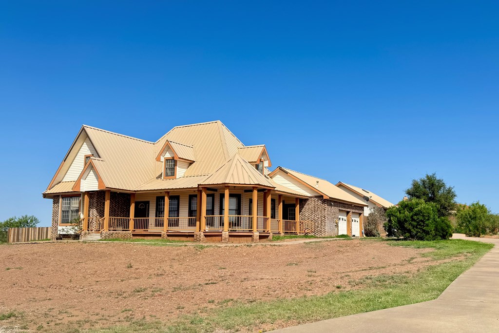 2005 Longbranch, Alpine, TX 79830 - photo 2