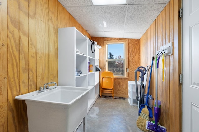 308 N 10th St, Alpine, TX 79830 - storage room featuring a sink