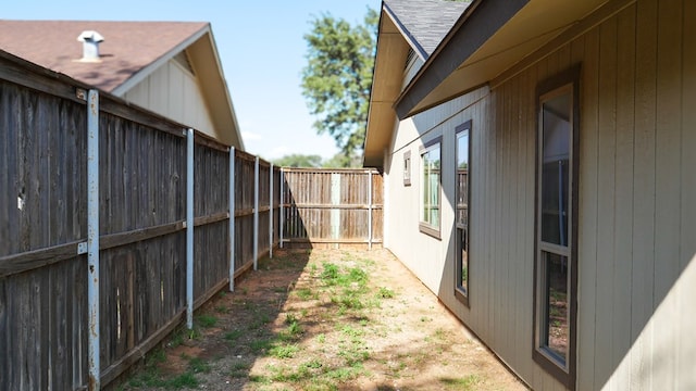 4603 N Tom Green Ave, Odessa, TX 79762 - view of yard