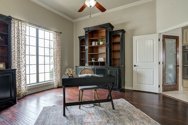 259 County Rd 304, Seminole, TX 79360 - office area featuring a ceiling fan, crown molding, wood finished floors, and baseboards