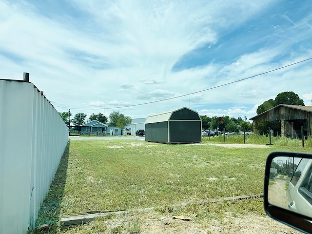 205 S Cedar, Kermit, TX 79745 - photo 2