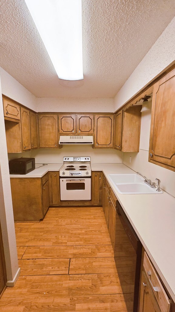 950 W 31st St Unit 9, Odessa, TX 79764 - photo 8
