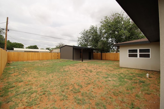 607 NW 11th St, Andrews, TX 79714 - view of fenced backyard
