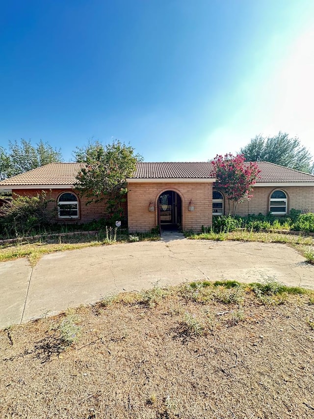 view of front of property