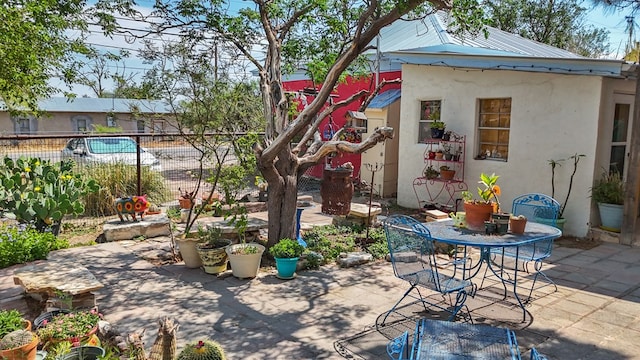 106 SE 4th St, Marathon, TX 79842 - view of patio with outdoor dining space