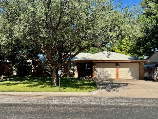804 SW 10th St, Seminole, TX 79360 - photo 3