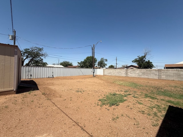 615 Placer Ave, Odessa, TX 79763 - view of yard