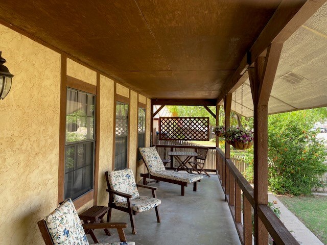 1413 S Oak St, Pecos, TX 79772 - exterior space